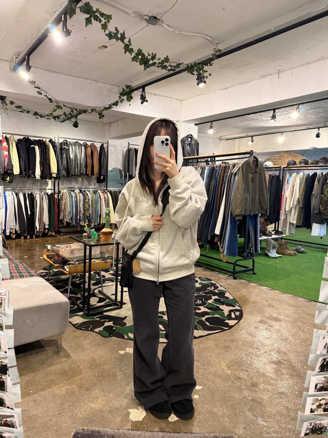 아크네 스튜디오 페이스 모티프 크로스백 상품이미지4