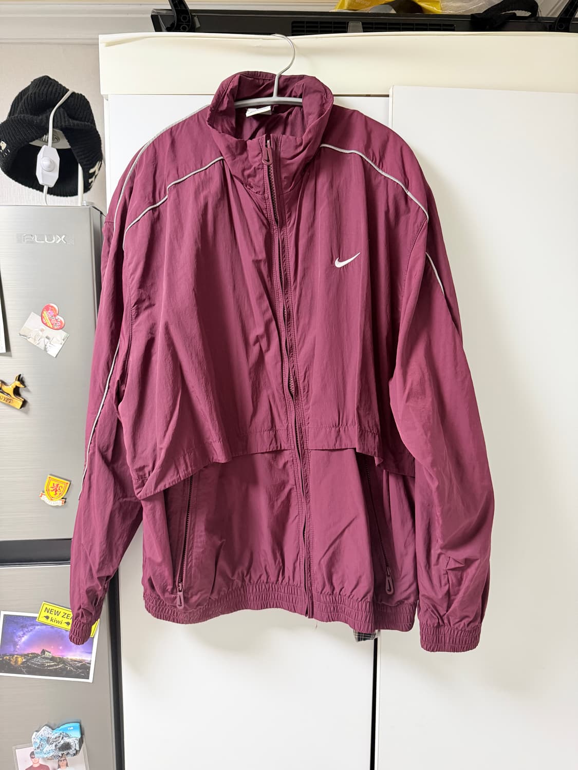 나이키 바람막이(나이키 NSW 솔로 스우시 우븐 트랙 자켓 나이트 마룬) 상품이미지2