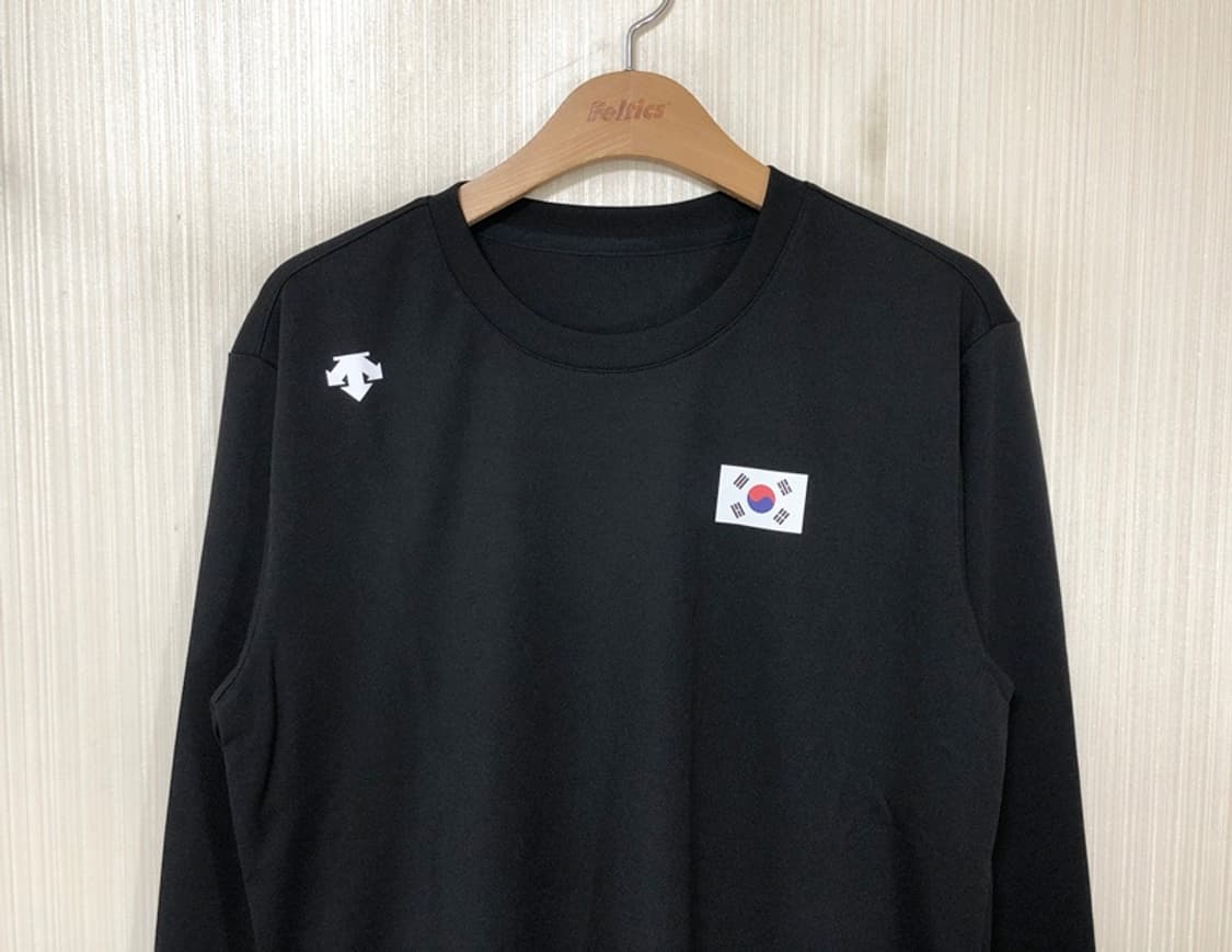 (2)데상트국대 국대KOREA 국대트레이닝 긴팔티셔츠 L(100) 상품이미지2