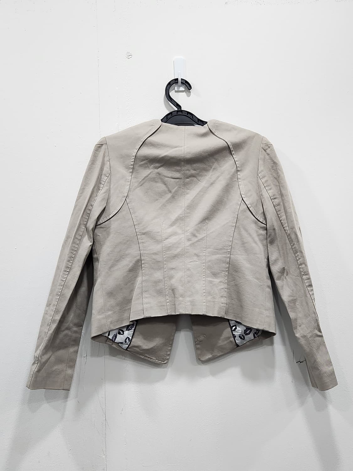 [55-66] 새상품 메긴나잇 언발란스 자켓 여성 55~66 상품이미지2