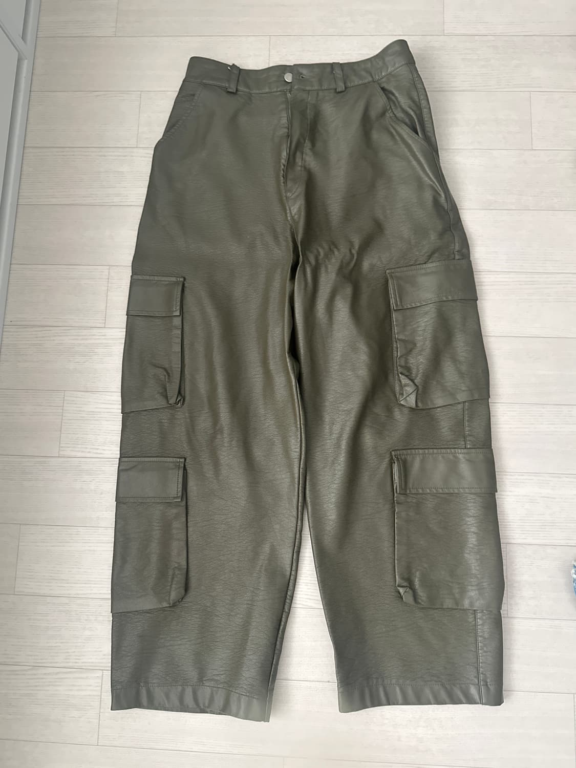 leey 카키 레더 팬츠 상품이미지1