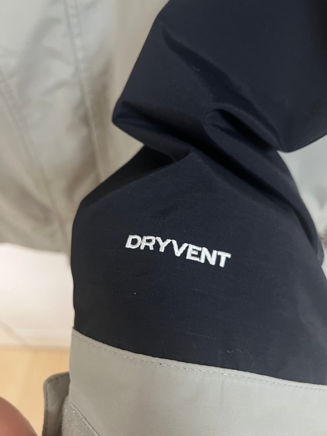 노스페이스 드라이벤트 바람막이 집업자켓 상품이미지3