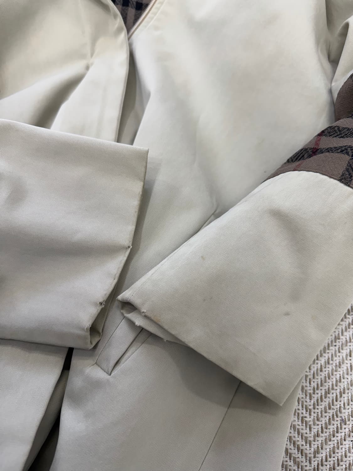 정품) 버버리 여성 체크 배색 후드 코트 66-77 상품이미지8