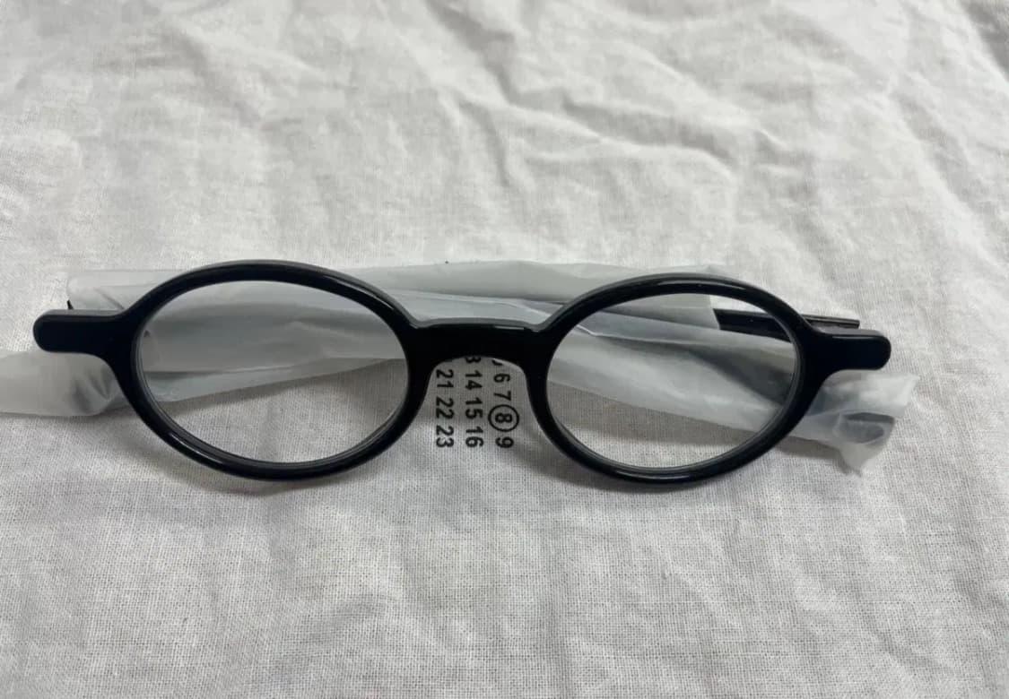 젠틀몬스터 x 메종마르지엘라 MM012 클리어 블랙 상품이미지2