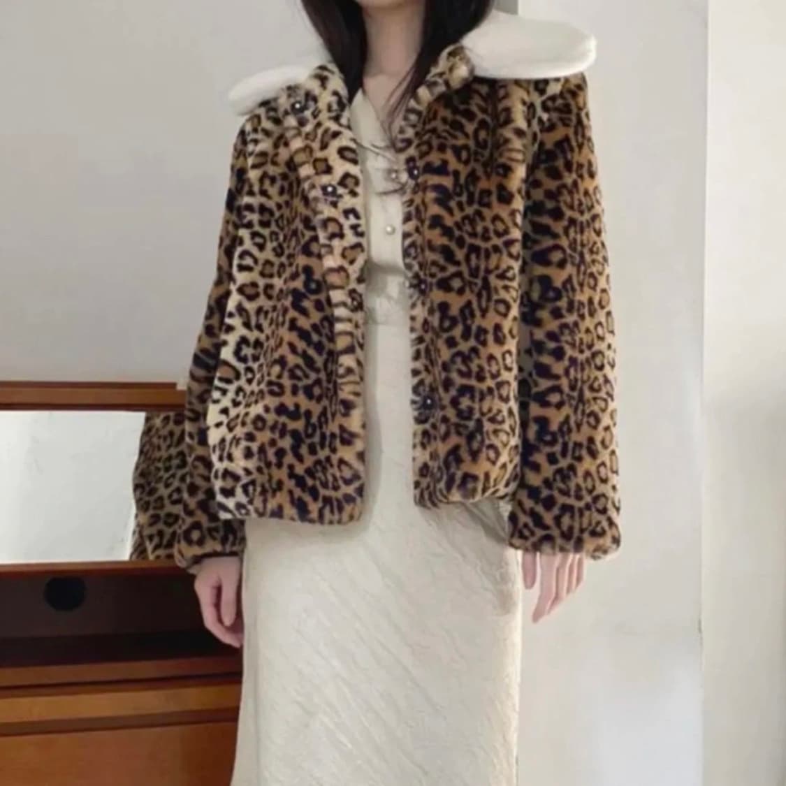 폴앤앨리스 레오파드 퍼 코트 상품이미지1