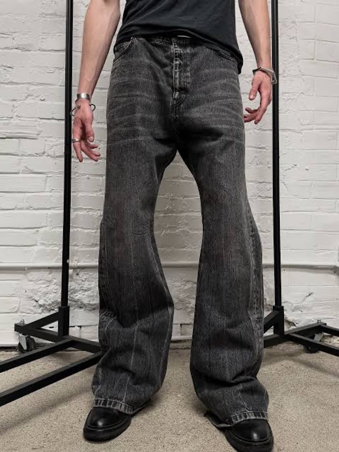 발렌시아가 로스트 테잎 플레어진 상품이미지3