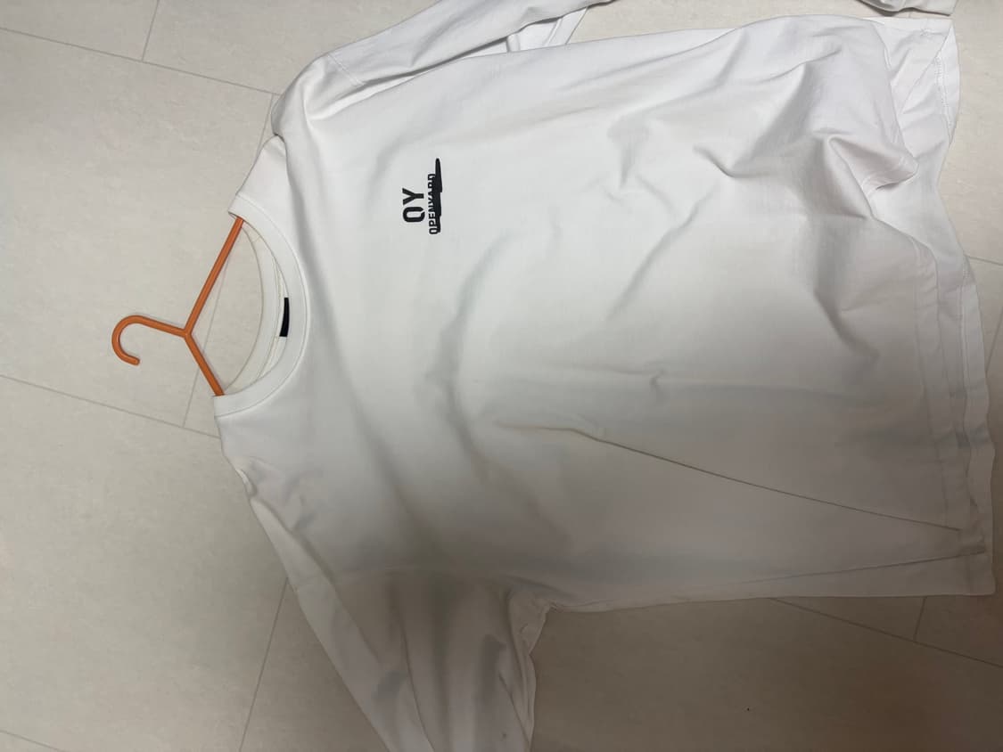 OY 롱슬리브 팝니다 상품이미지1