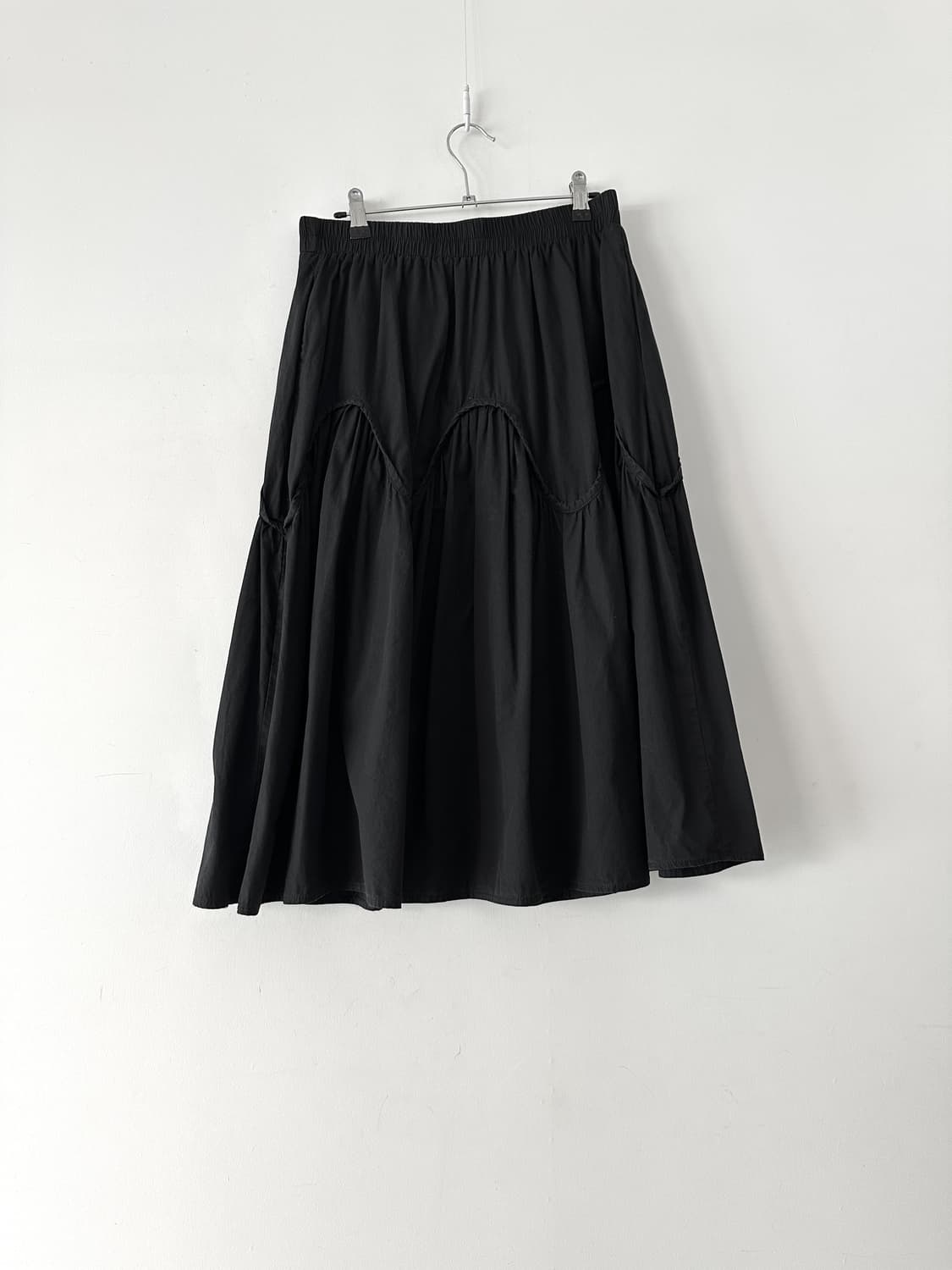 Wave banding skirt / black 상품이미지3