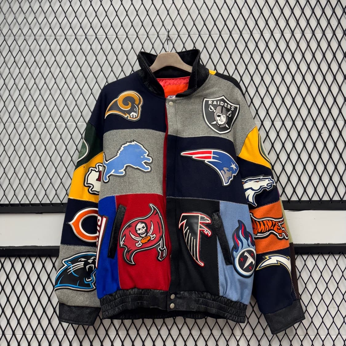 00s 리복 NFL X STEELERS 바시티 자켓 패치워크 디테일 상품이미지1