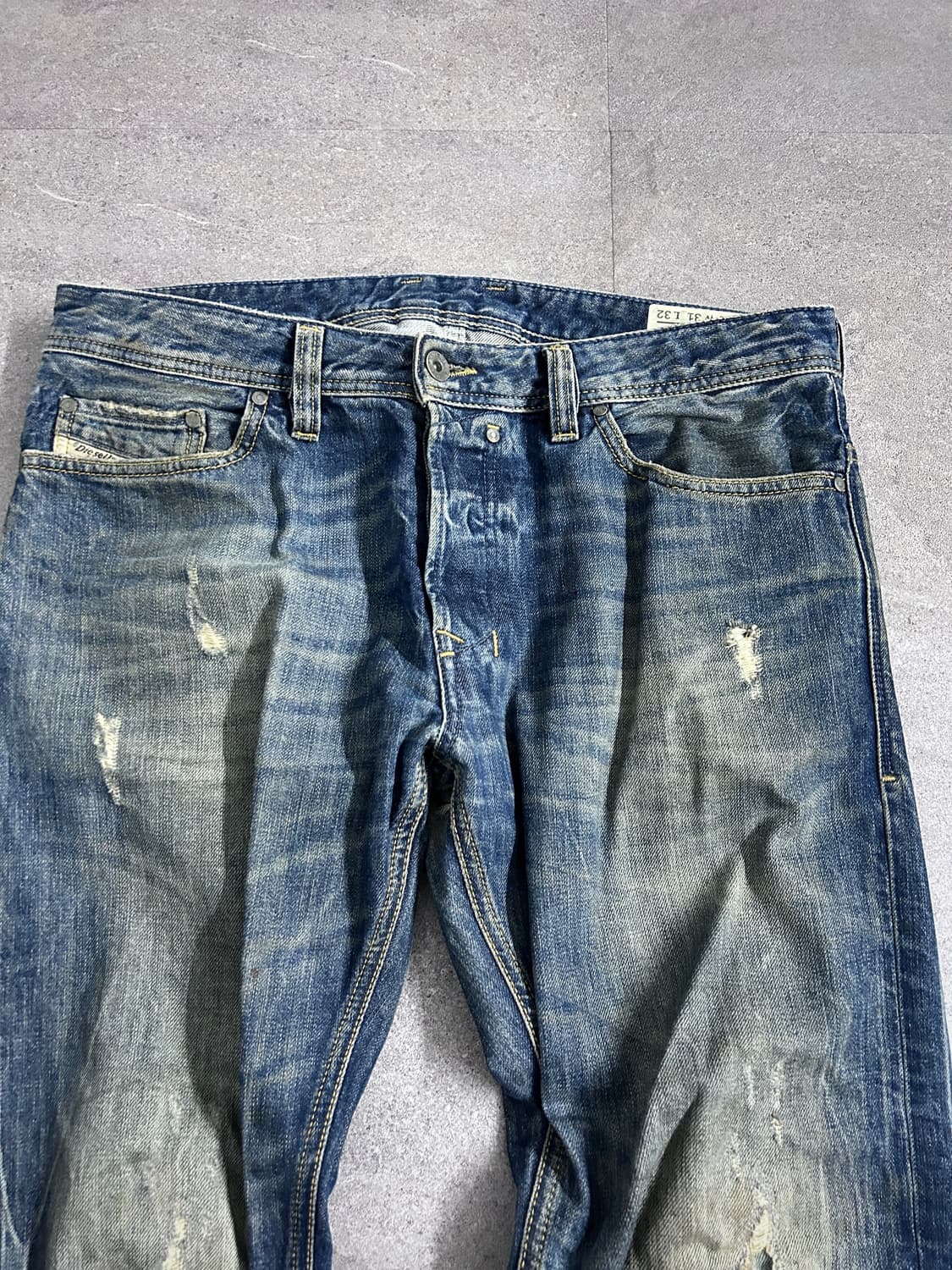 디젤 사파도 디스트레스드 데님 팬츠 상품이미지3