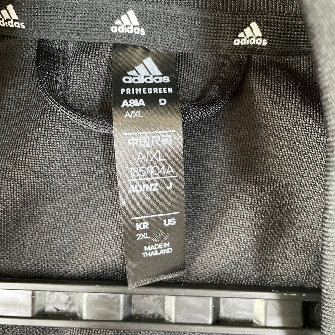 110 아디다스 블랙 트랙탑 져지 XXL 상품이미지4