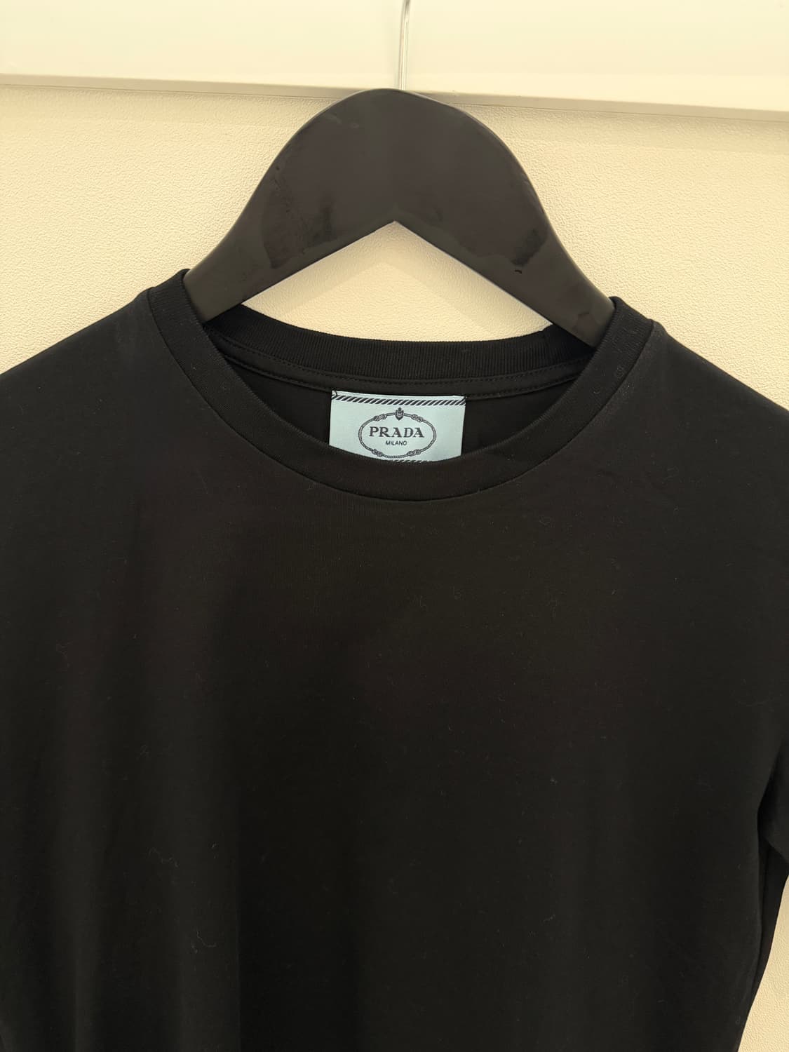 프라다 블랙 반팔티 상품이미지2