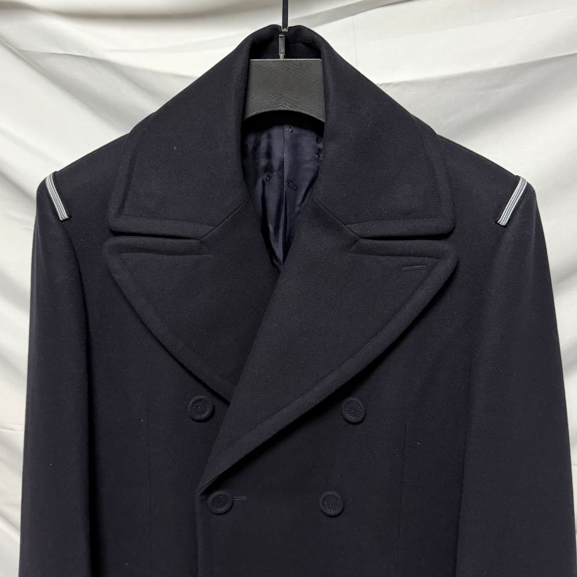 [S+급/48] 디올 파이핑 벨트 코트 블랙 상품이미지2