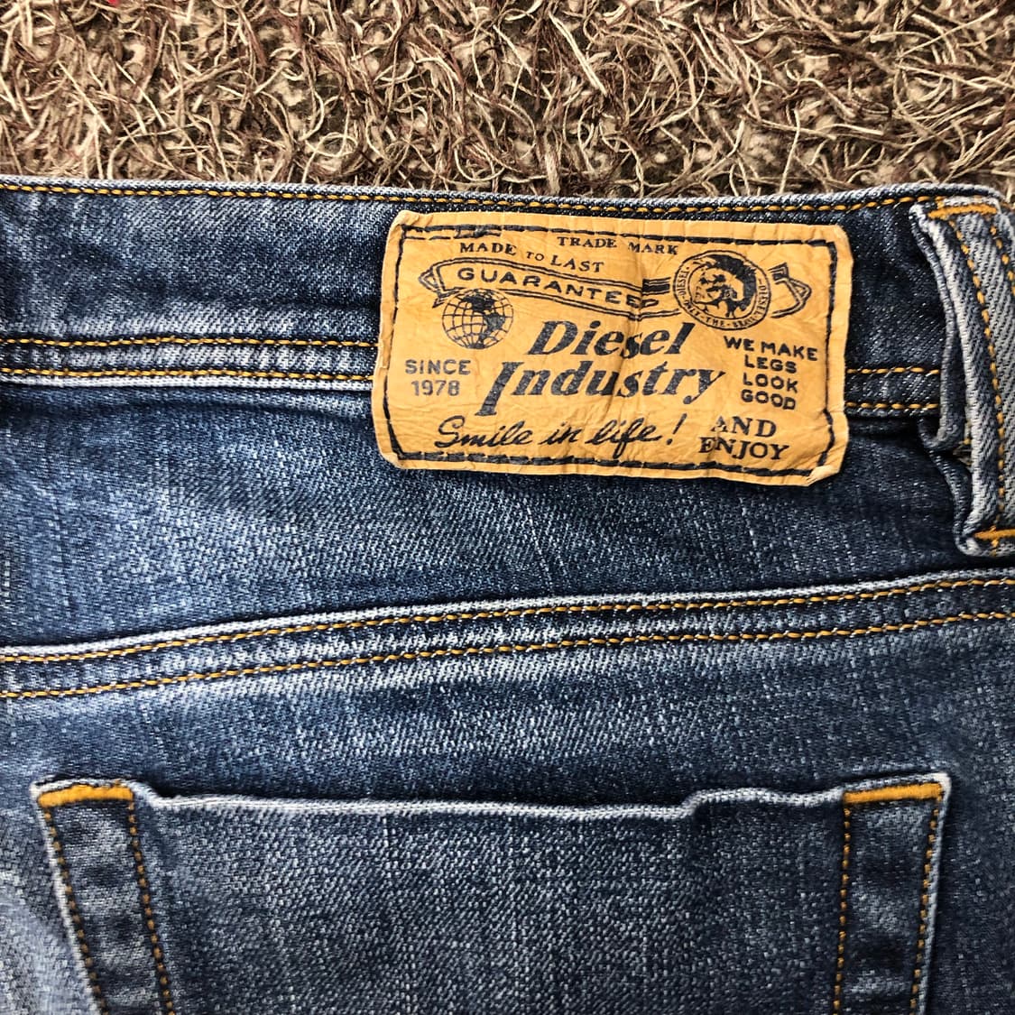 디젤 VIKER 디스 워싱 데미지 데님 팬츠 상품이미지4