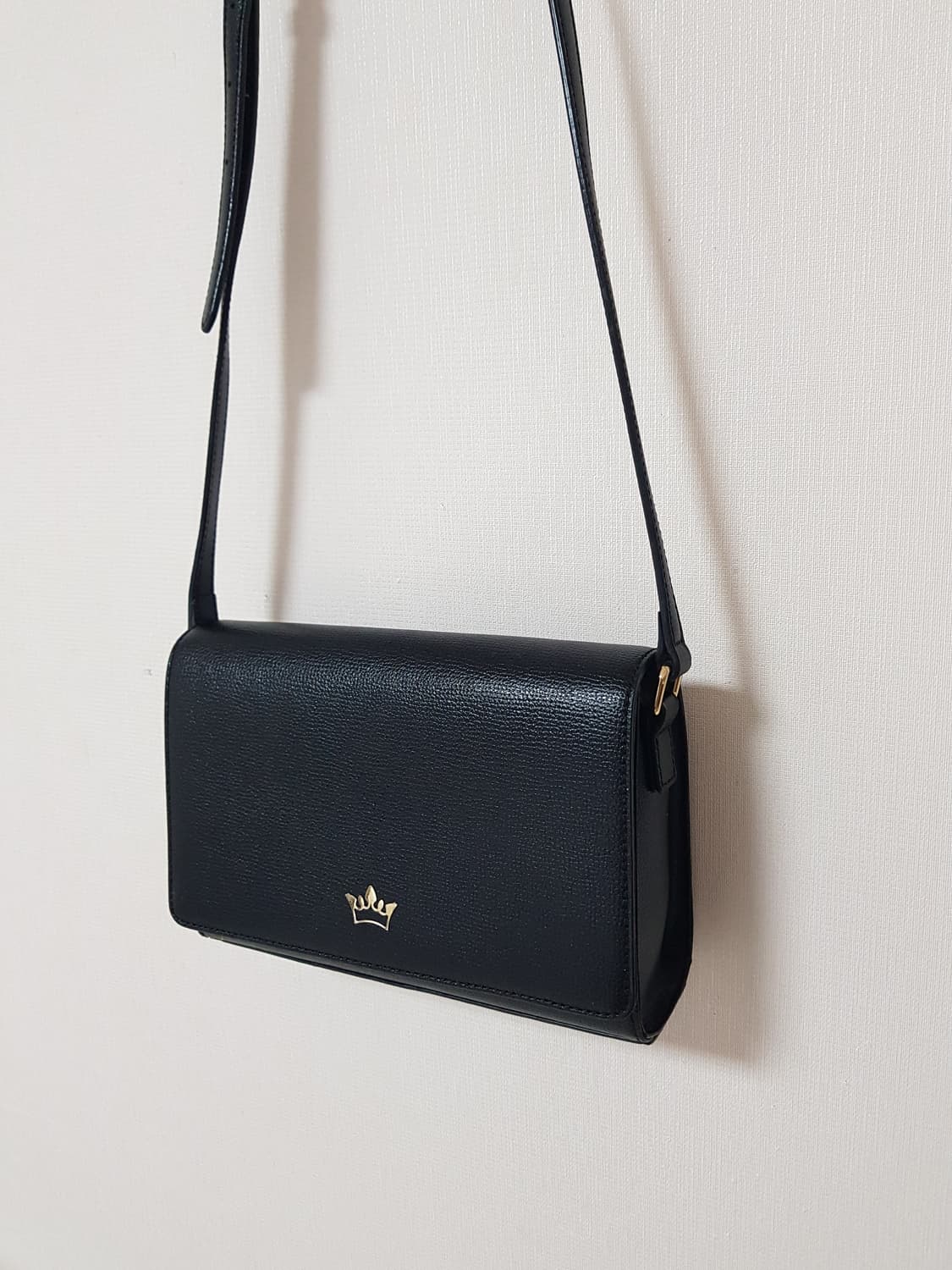 제이에스티나 테슬 크로스백 ㅡ 정품  상품이미지3