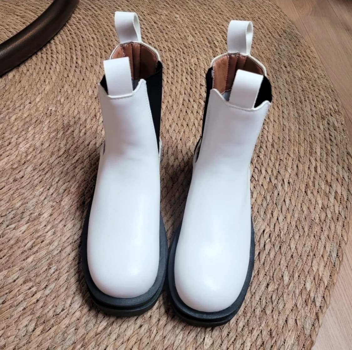 새상품 직거래가 실제착용샷) 슬림핏 첼시미들워커 상품이미지3