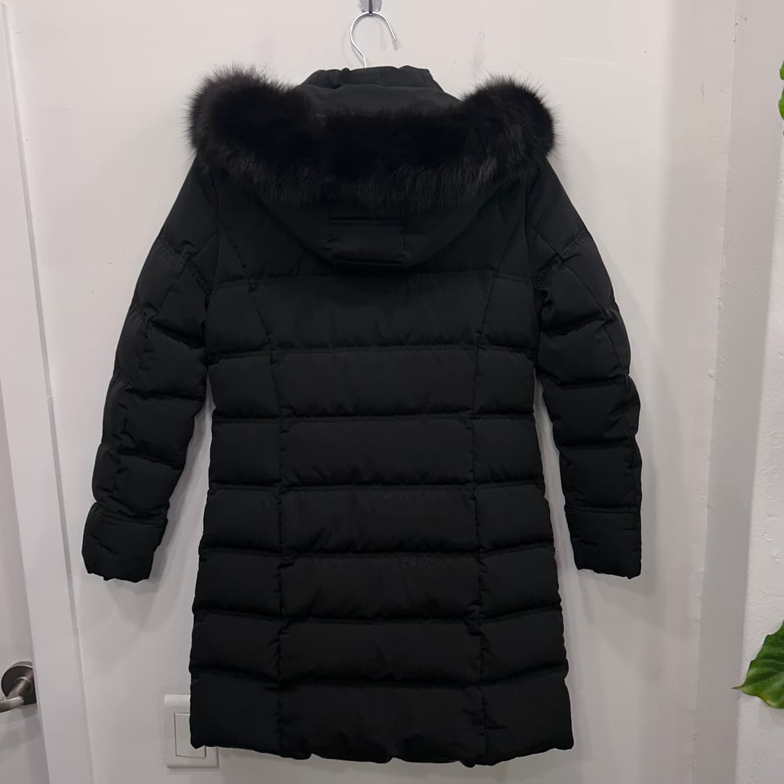 BCBG 여우털 덕다운 퀼팅 후드 롱패딩 상품이미지5