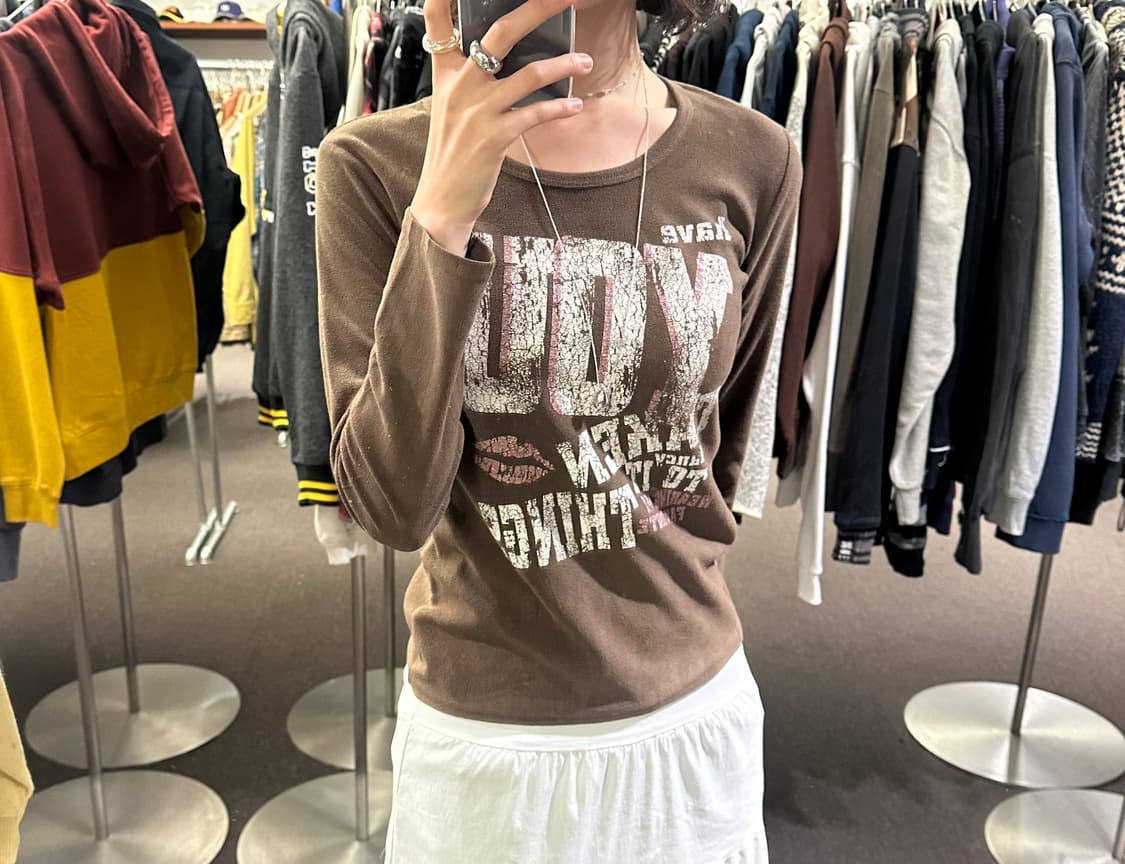 OS)Chami Chami vintage 레터링 그래픽 플리스 롱슬리브 상품이미지1