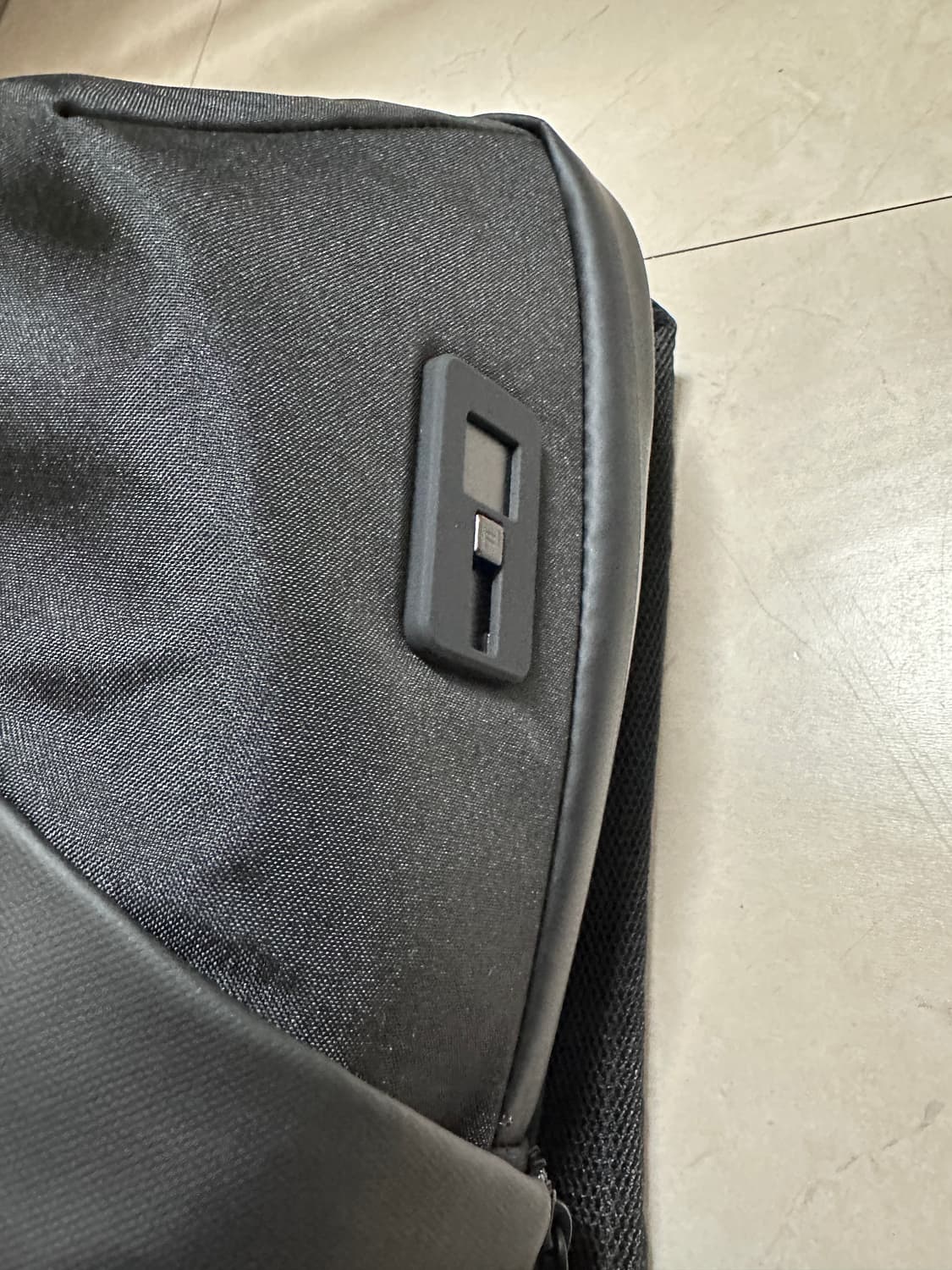 포르쉐디자인 어반 백팩 XS 블랙 상품이미지3