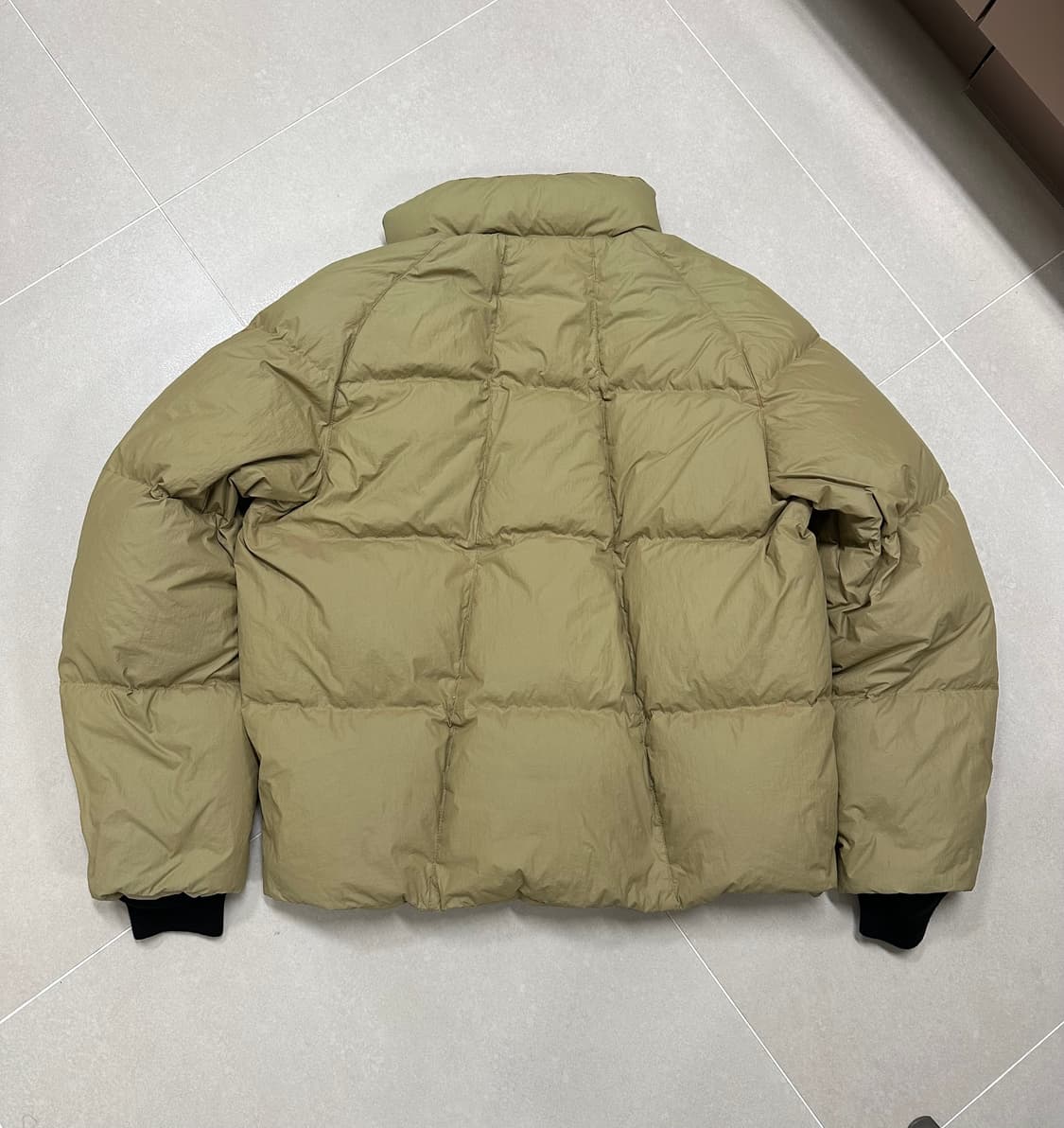 언어펙티드 구스다운 패딩 베이지 M 상품이미지7