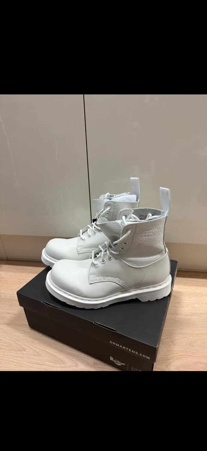 [260]새상품 닥터마틴 x MM6 메종 마르지엘라 1460 상품이미지1