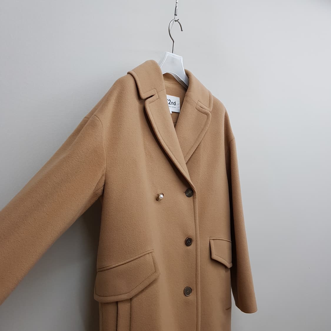 오즈세컨 캐시미어 블렌드 자수장식 오버핏 코트 82-94-155사이즈 상품이미지3