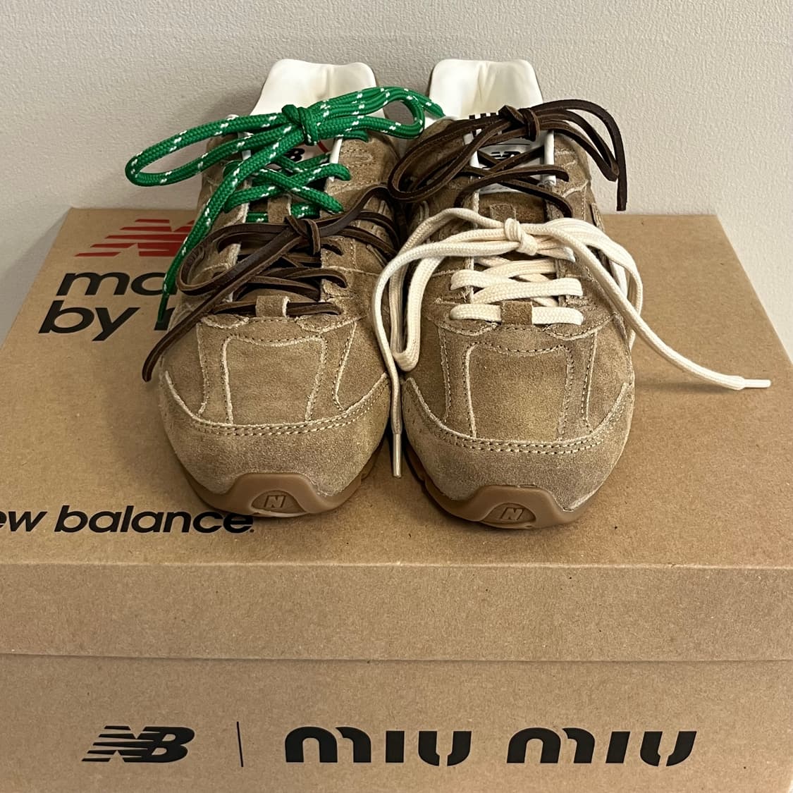 [37.5]미우미우 x 뉴발란스 26ss 스니커즈/에크루 상품이미지2