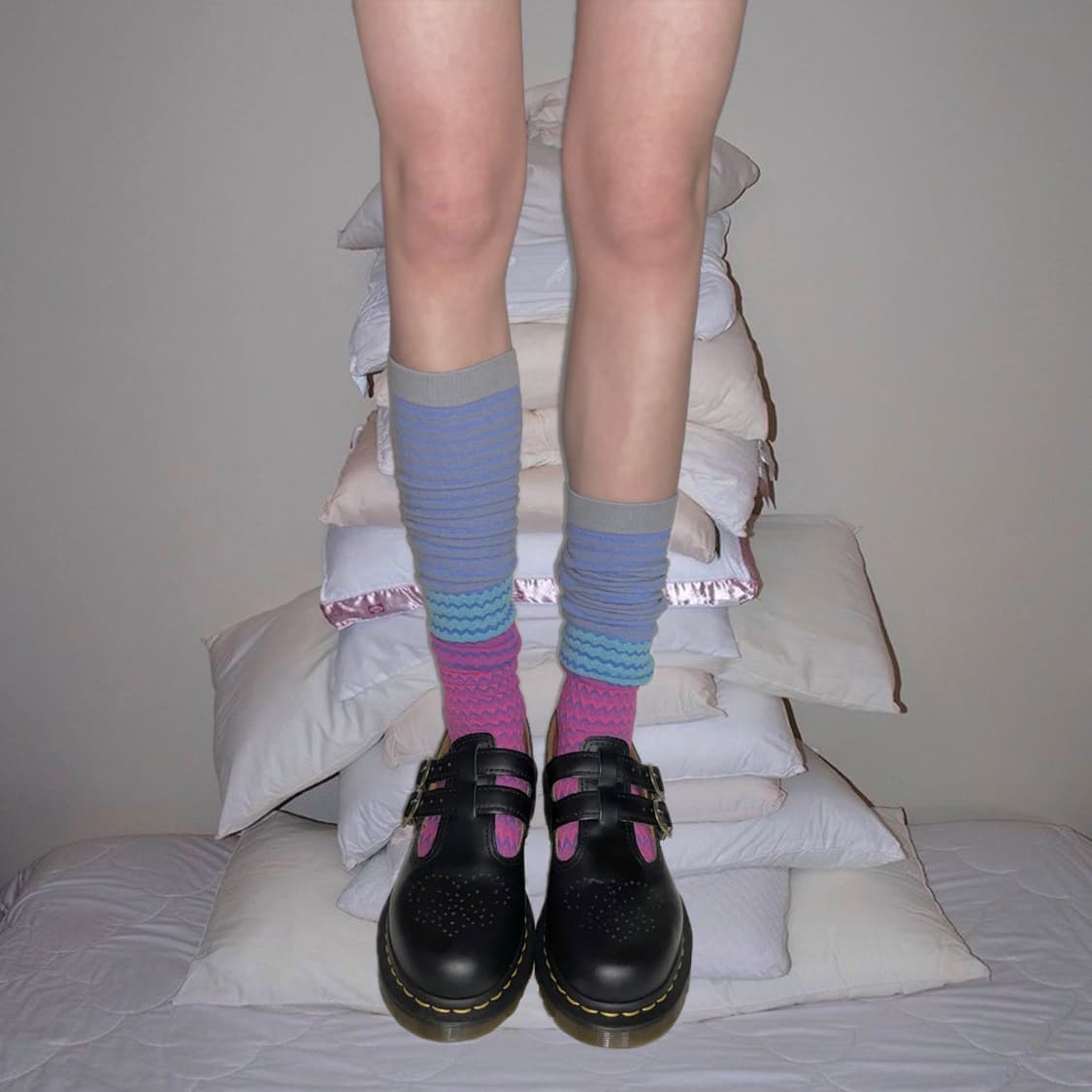 Jacquard over the knee socks 자카드 니삭스 상품이미지1