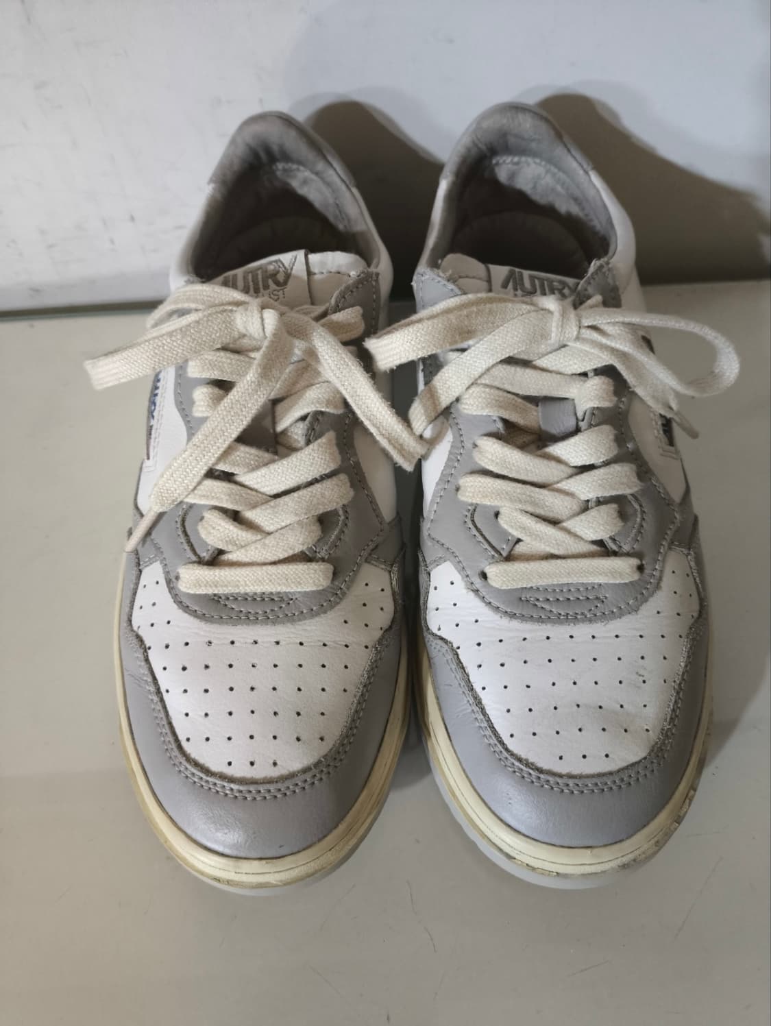 260mm 40 오트리 메달리스트 스니커즈 상품이미지4