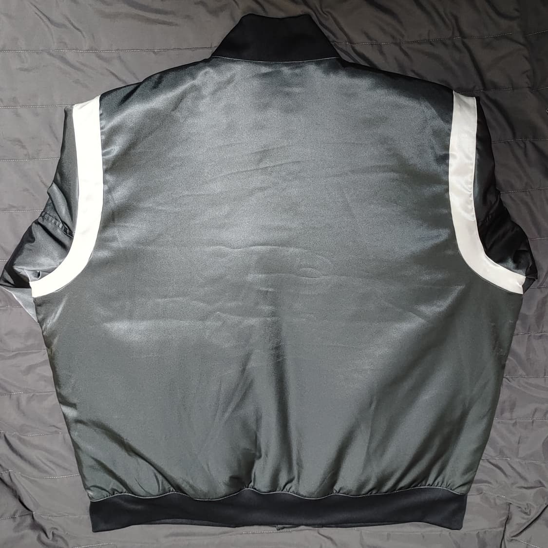 (새상품)나이키 조던 바시티 자켓 상품이미지2