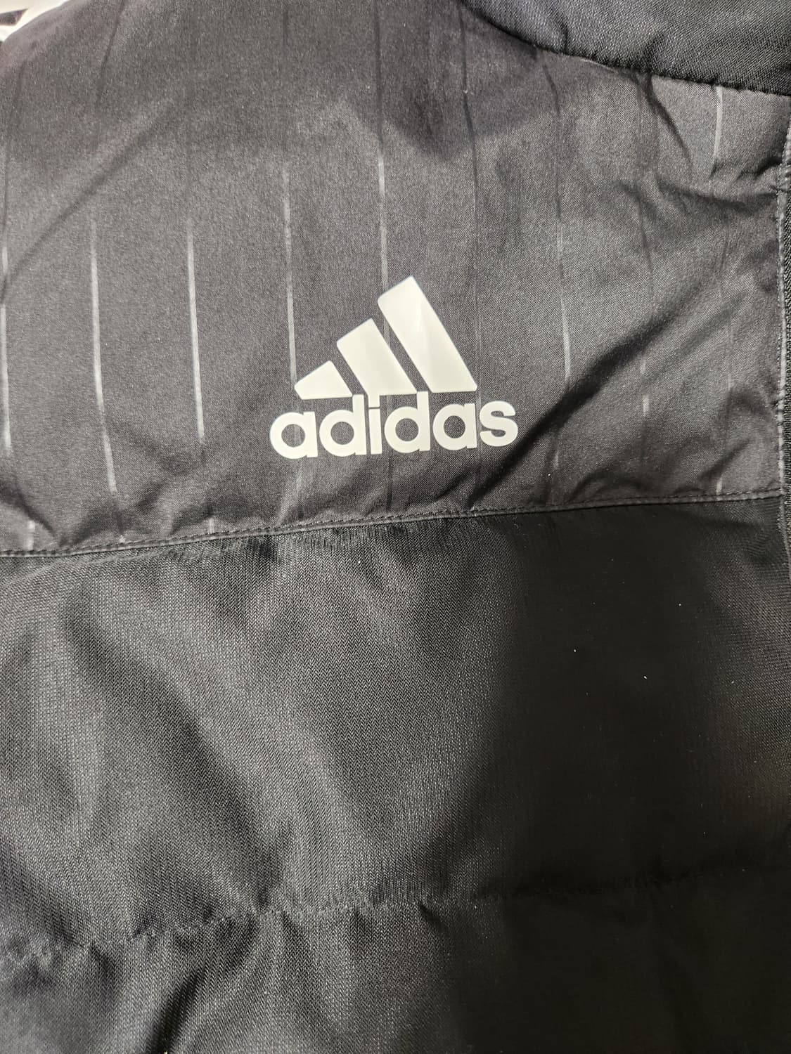 아디다스 티로15 롱패딩

사용감 및 흰부분들 때타있어요(사진참조,손빨래 상품이미지3