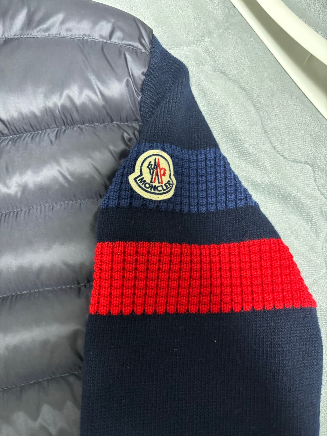 몽클레어 암밴드 니트패딩 상품이미지2