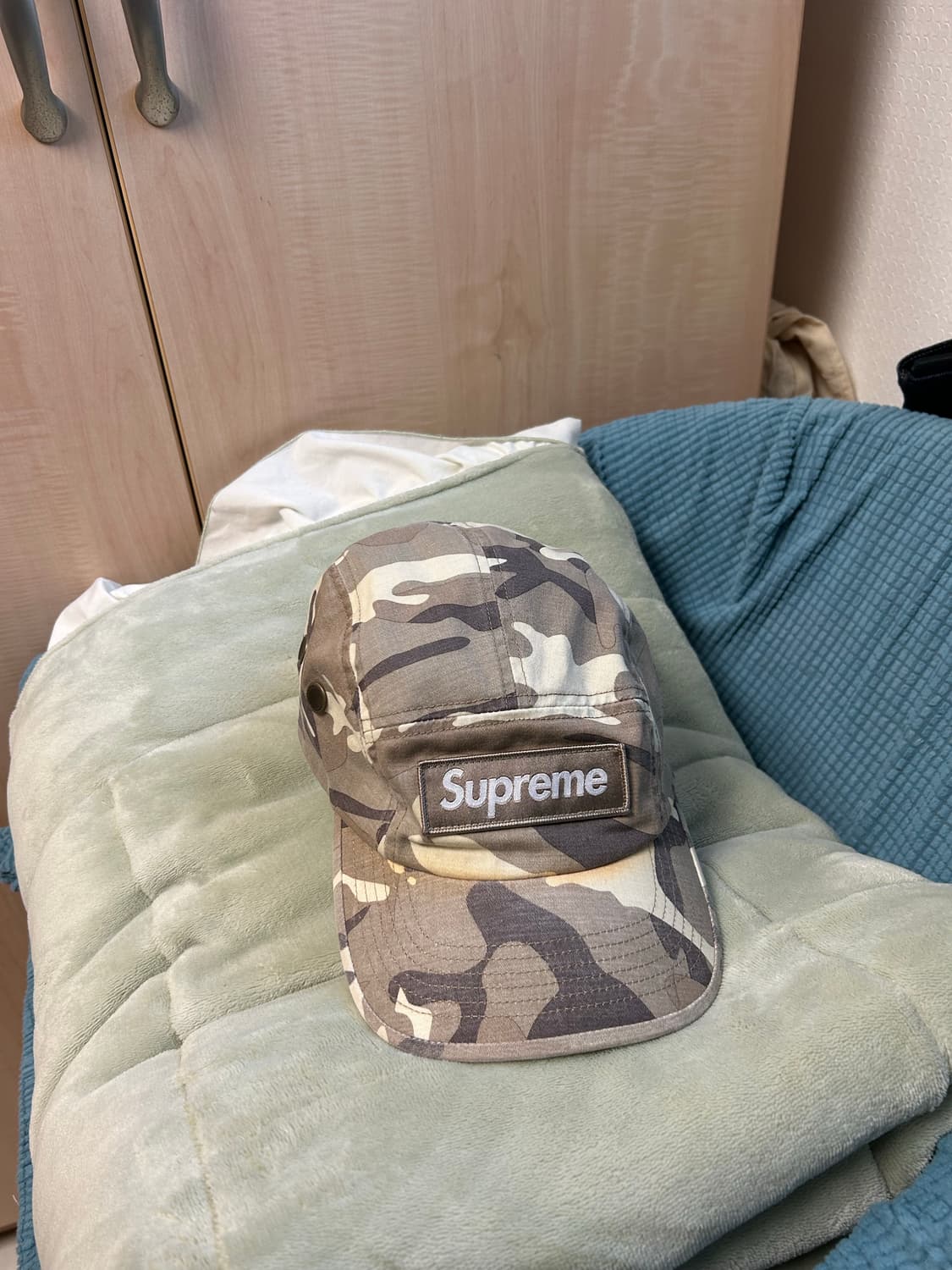 슈프림 카모 캠프캡 상품이미지2