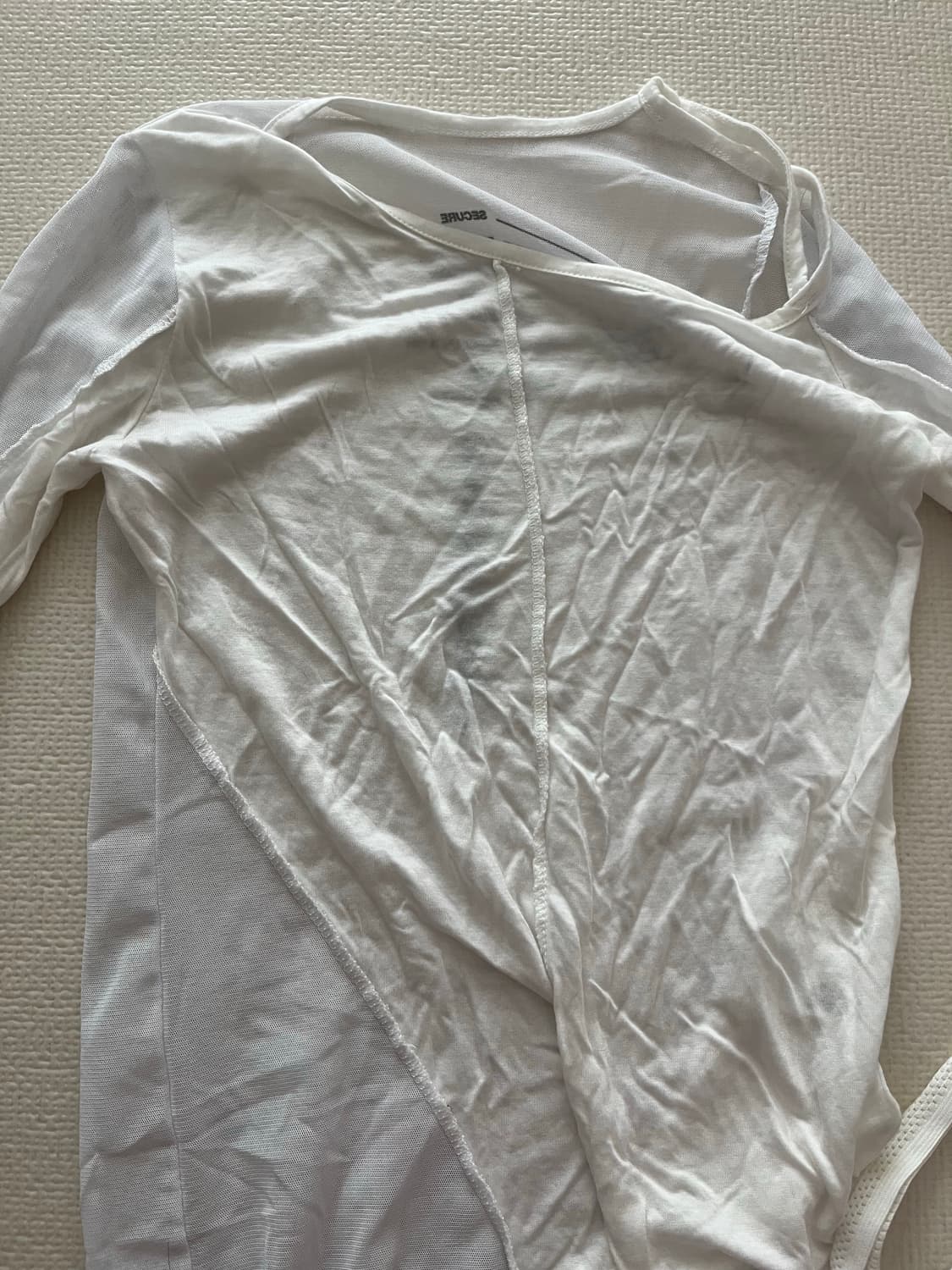 오호스 화이트 ojos 티셔츠 상품이미지2