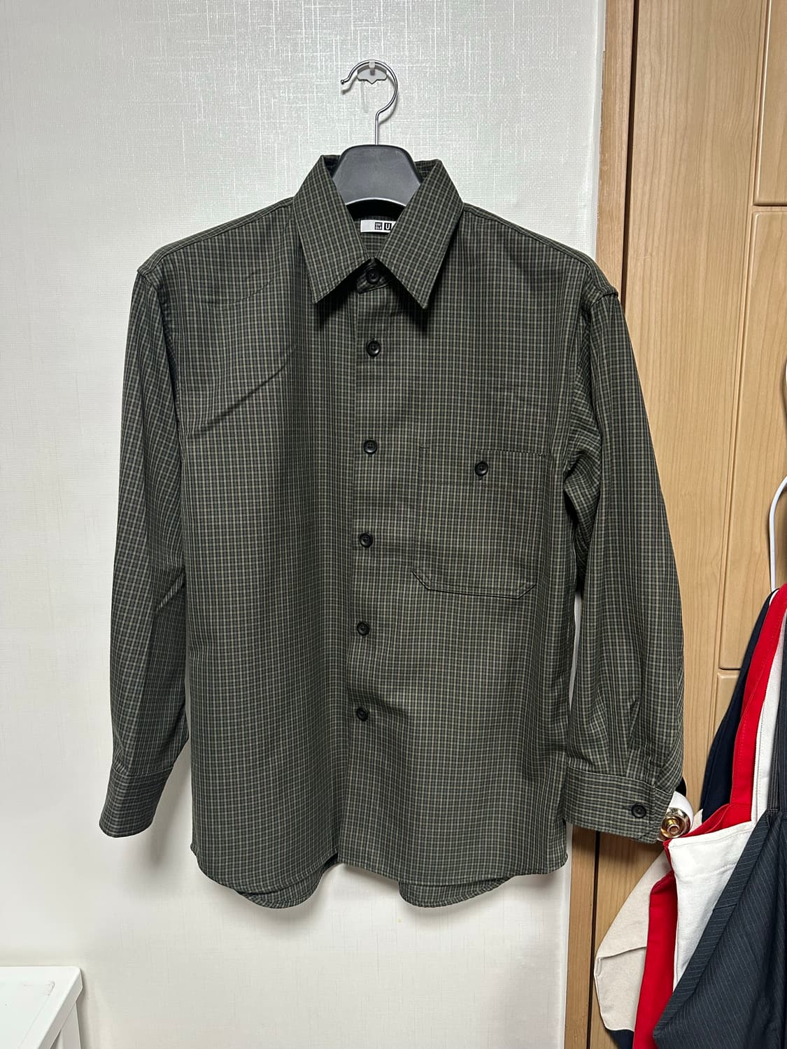 유니클로 트윌워크오버사이즈 셔츠 상품이미지2