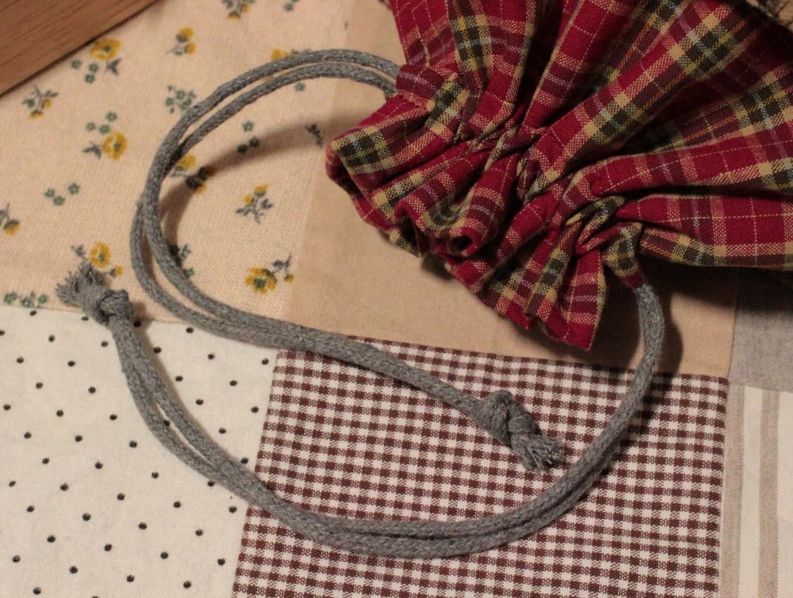 핸드메이드 곰무늬 스트링 파우치 상품이미지7