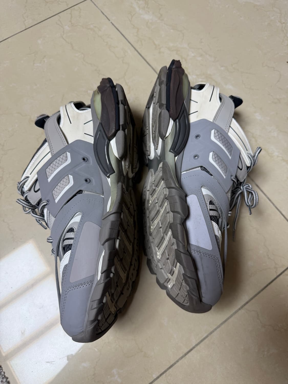 [44] 발렌시아가 트랙 그레이 상품이미지3