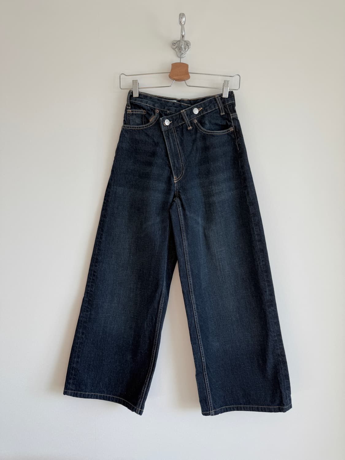 자라(ZARA) 비대칭 데님 청바지 상품이미지1