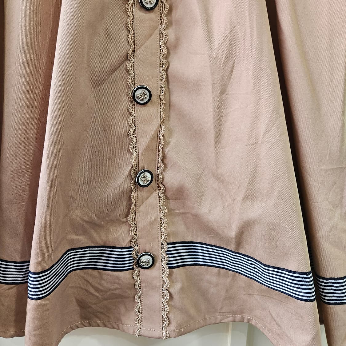 엑시즈팜(axes femme) 베이지 플레어 스커트 상품이미지4