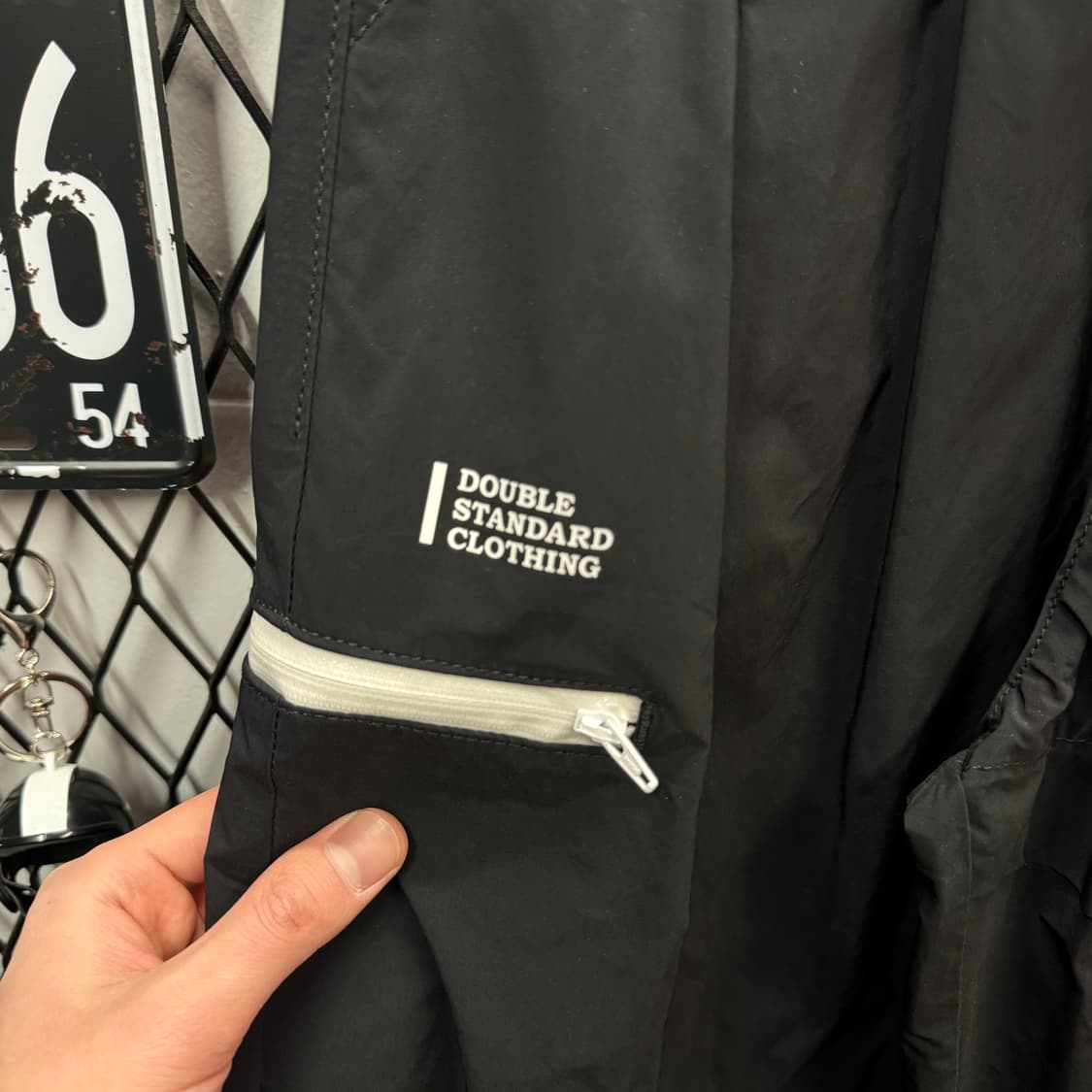 에센셜 더블 스탠다드 클로징 나일론 카고 팬츠 블랫 상품이미지5