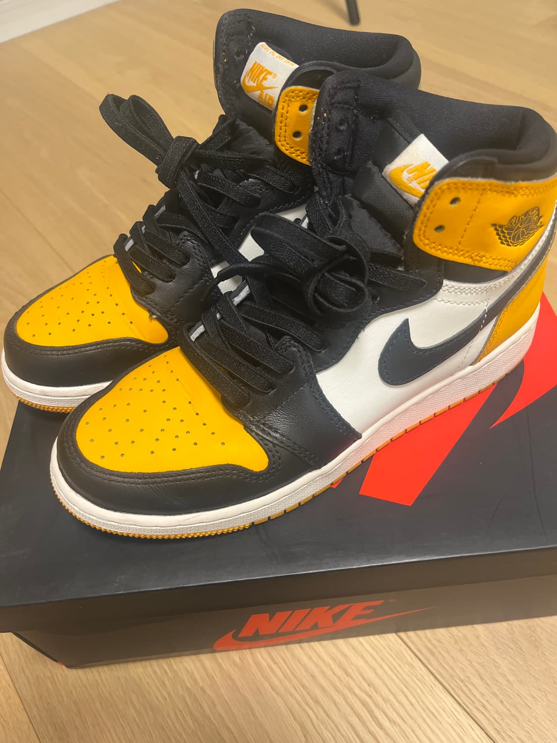 나이키 에어 조던 1 하이 OG  택시 240 상품이미지2