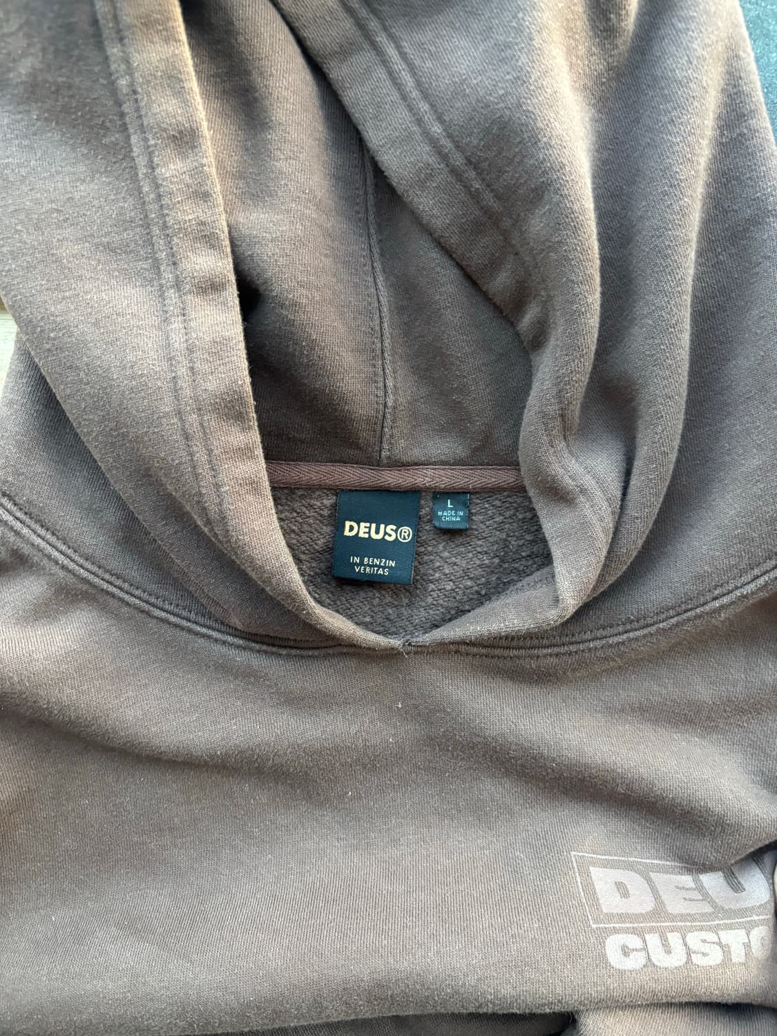 데우스 브라운 바이크 후드티 상품이미지4