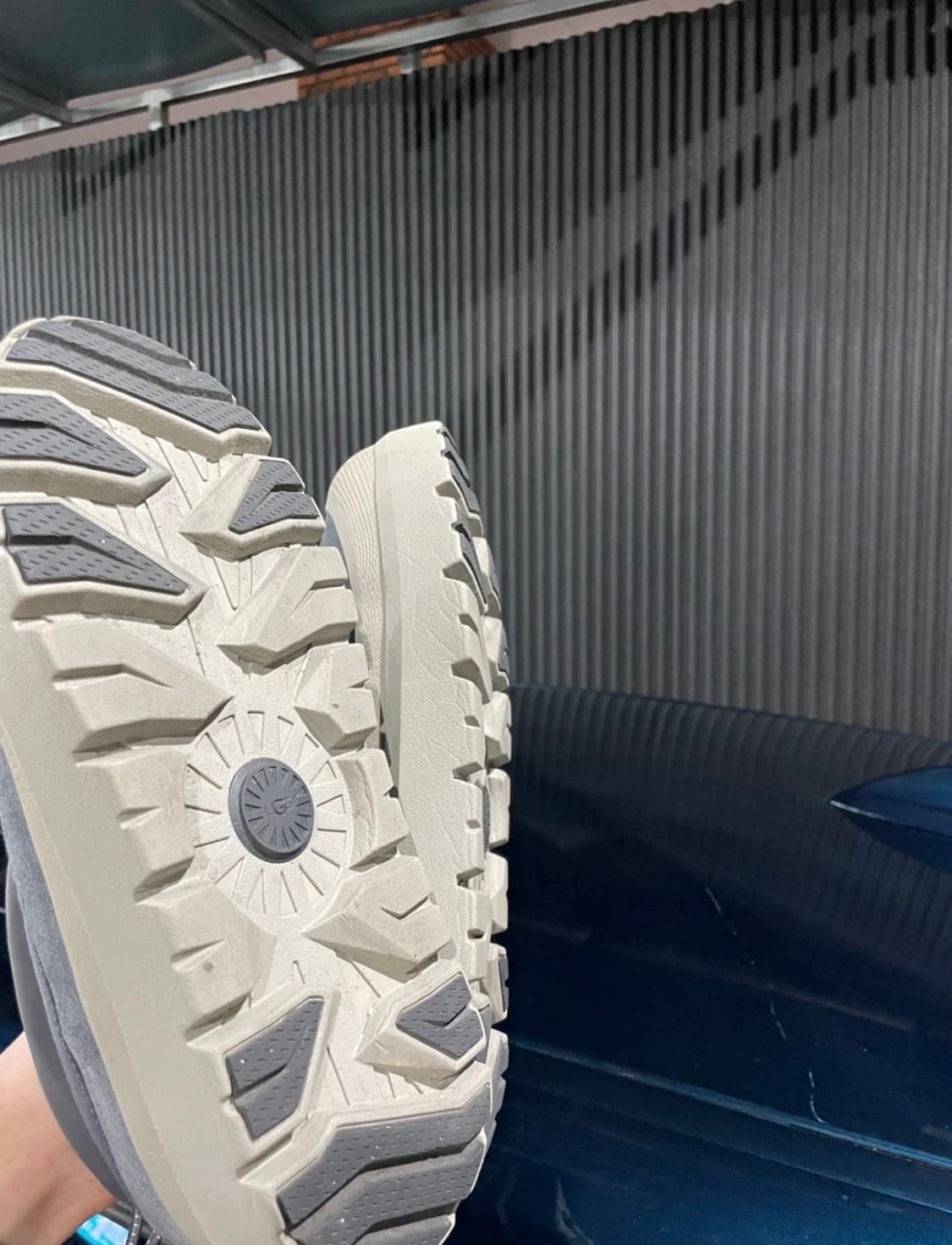 어그 타스만 하이브리드 그레이 상품이미지5