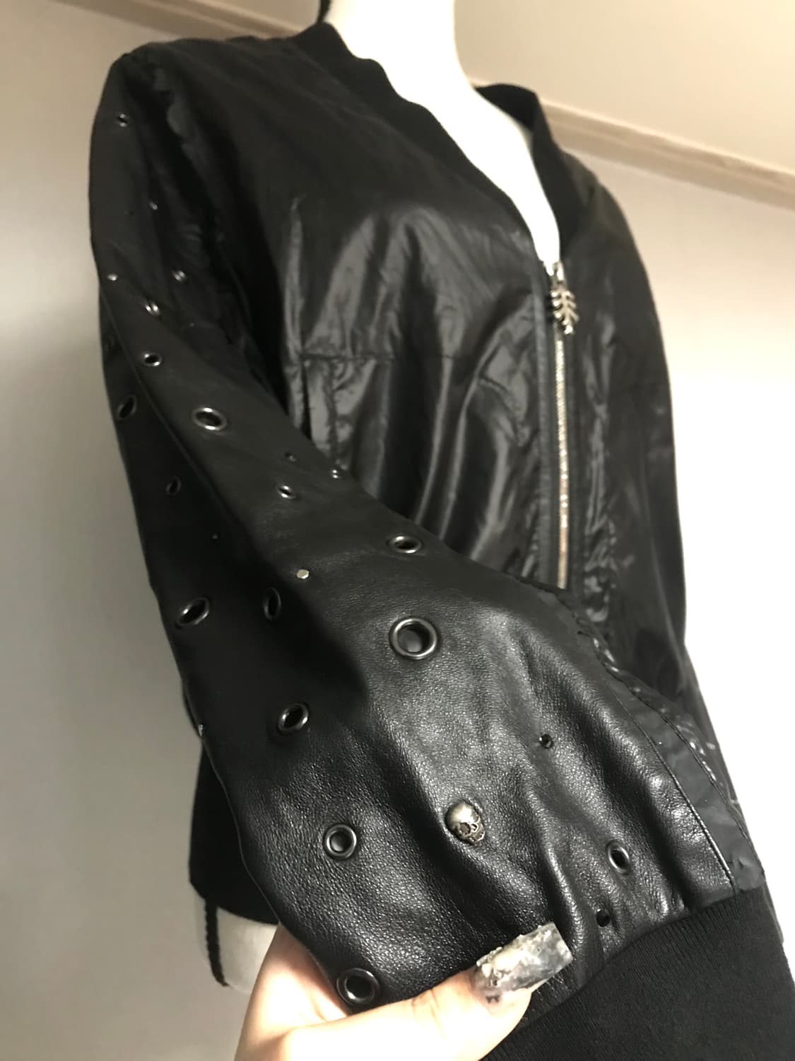 Grommet Sleeve Bomber Jacket 상품이미지1