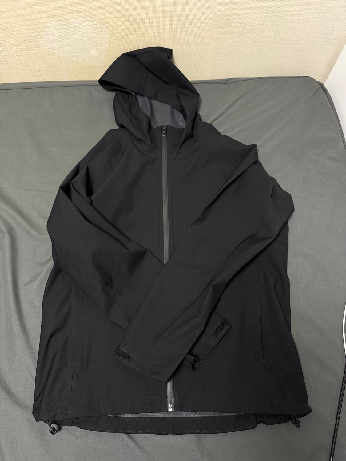 유니클로 블록테크 블랙 M 상품이미지1