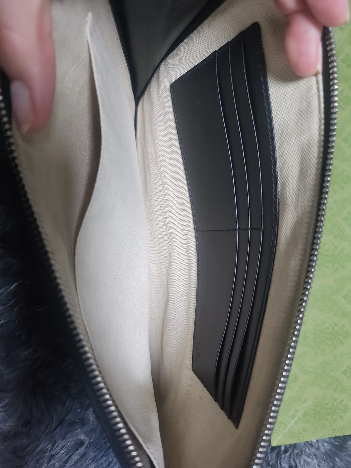 구찌스네이크클러치 상품이미지2