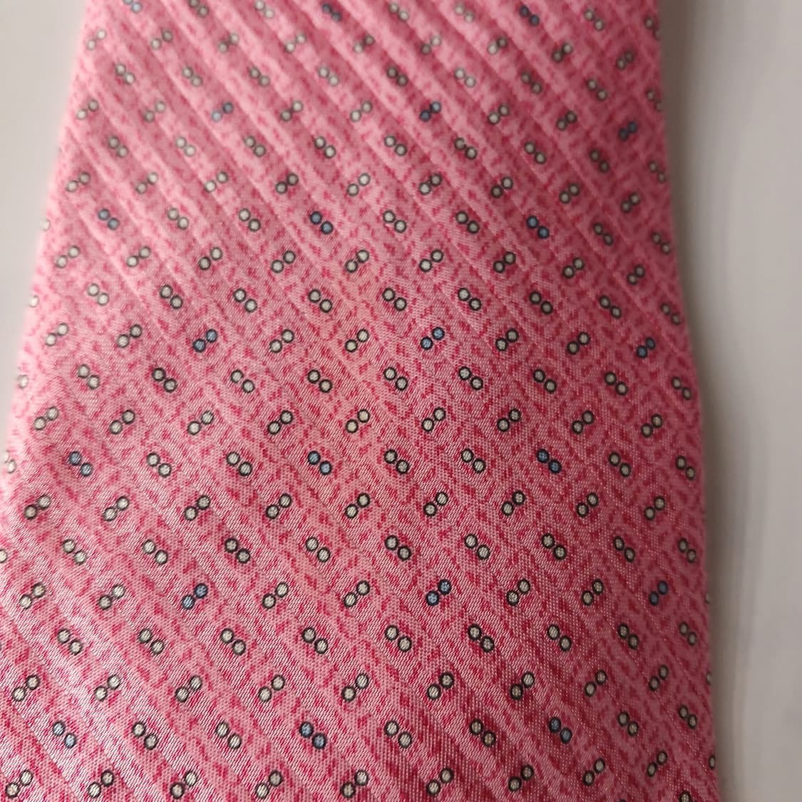 던힐 실크 핑크 자카드 패턴 넥타이 9.5cm B등급 A18807
 상품이미지6