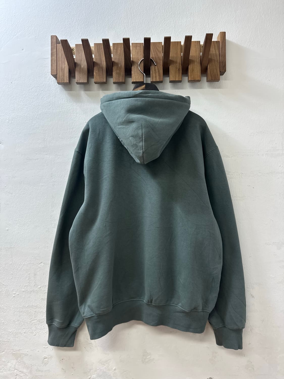Carhartt WIP 칼하트 로고 자수 기모 후드 스웨트셔츠 다크그린 상품이미지4