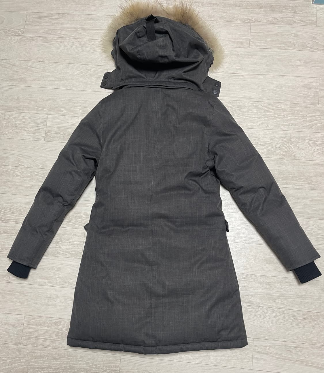 노비스 여성 패딩 XS 사이즈입니다 상품이미지2