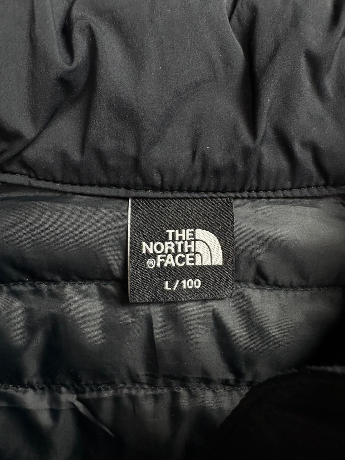 노스페이스 브이모션 다운 경량 패딩 자켓 블랙 1612 상품이미지5